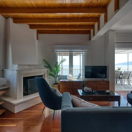 Sea Pearl - Luxury Beachfront Maisonette Apartmán *
