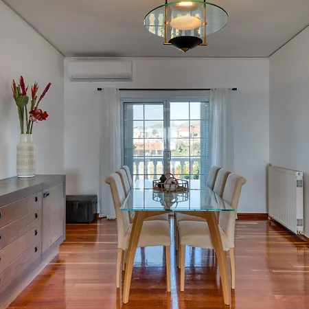 Sea Pearl - Luxury Beachfront Maisonette Apartmán