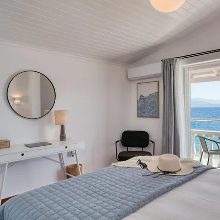 Sea Pearl - Luxury Beachfront Maisonette *