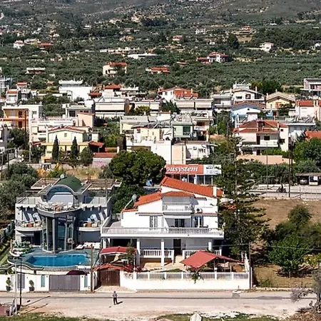 Sea Pearl - Luxury Beachfront Maisonette Apartmán *